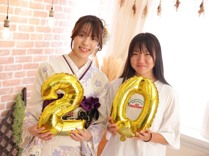 一蔵＆オンディーヌ秋田店の前撮り。大切な家族やペットと記念の1枚。仲良し姉妹でツーショット