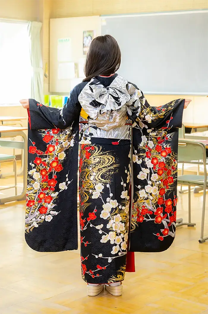 背面