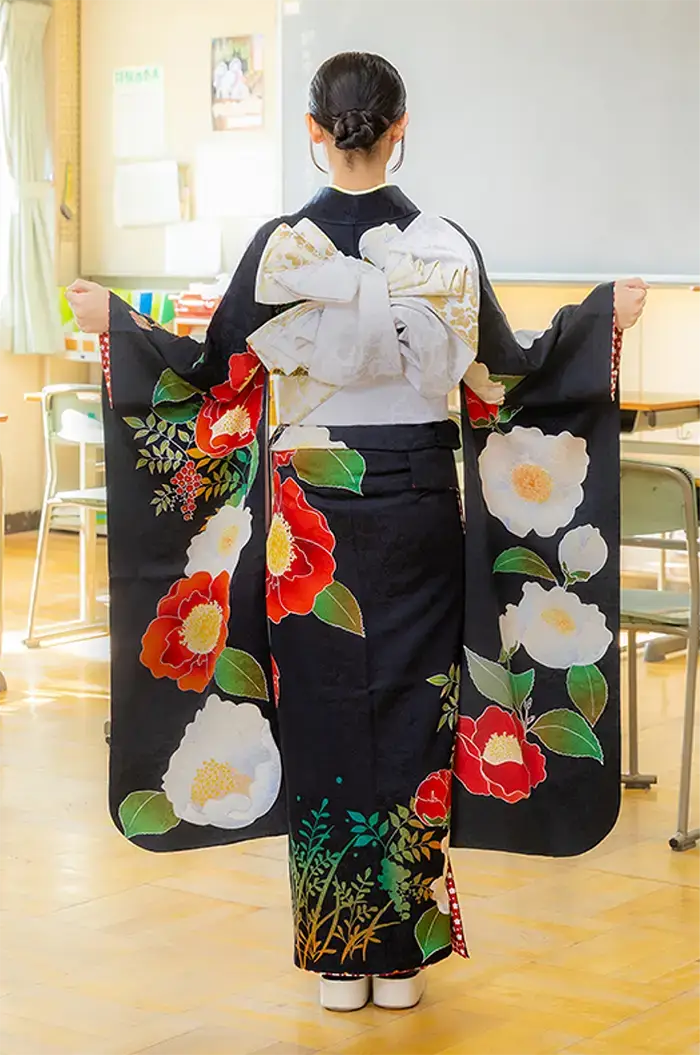 背面