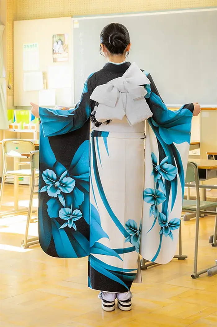 背面