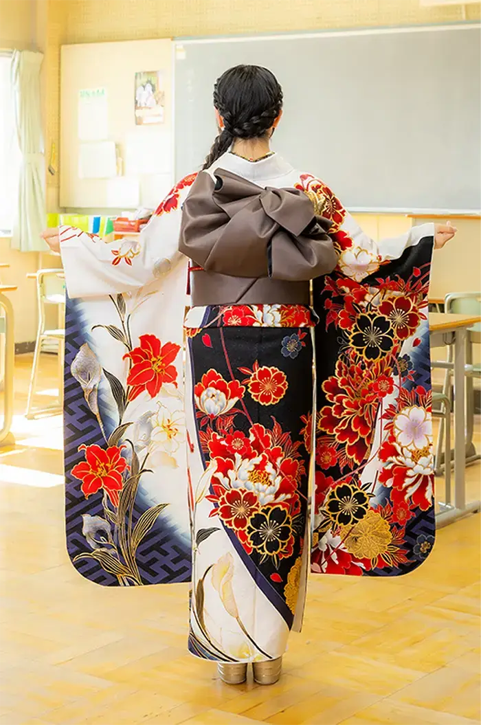 背面