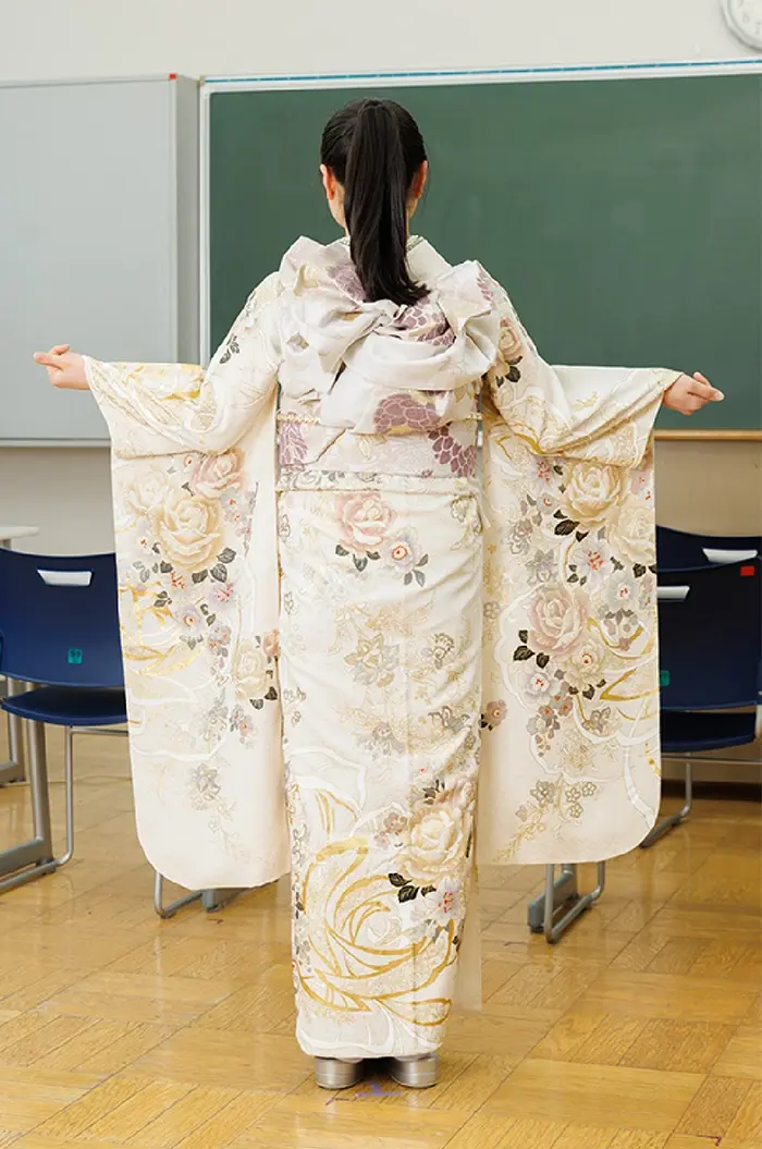 背面