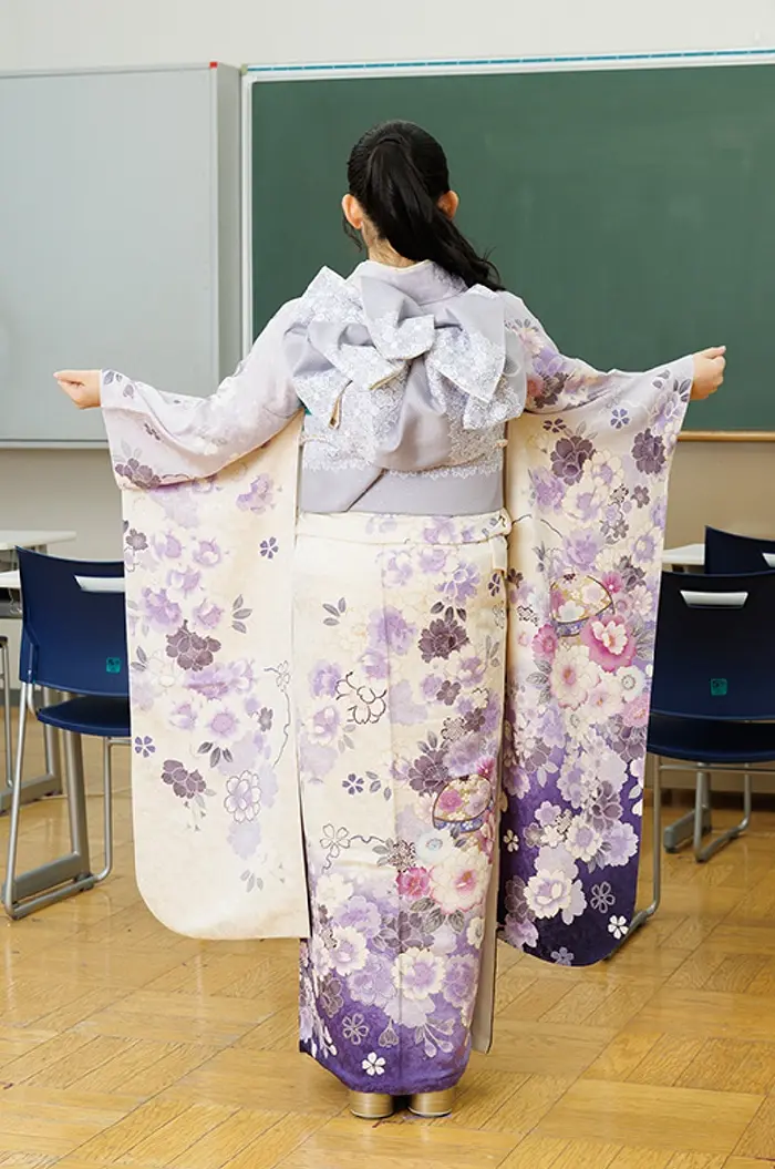 背面
