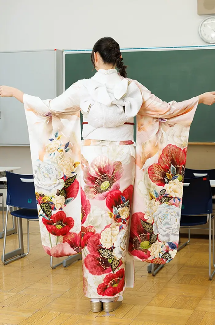 背面