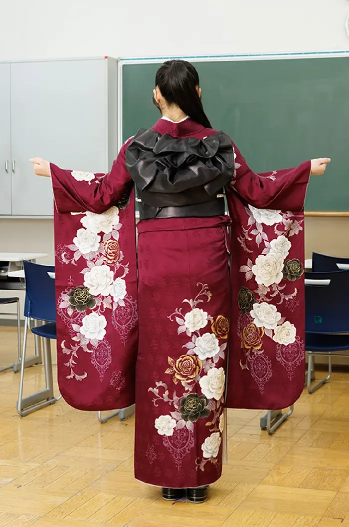背面